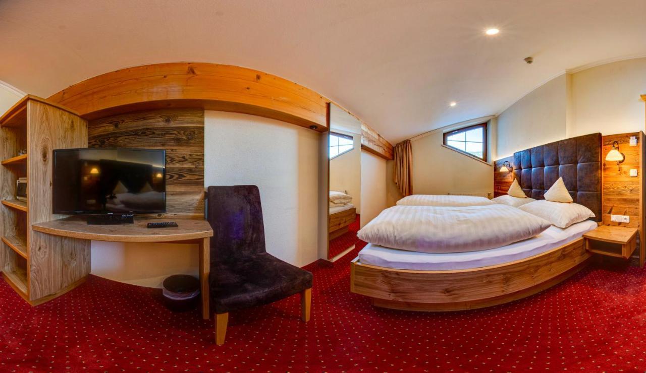 Loipenstubn Hotel Brixen im Thale Exterior photo