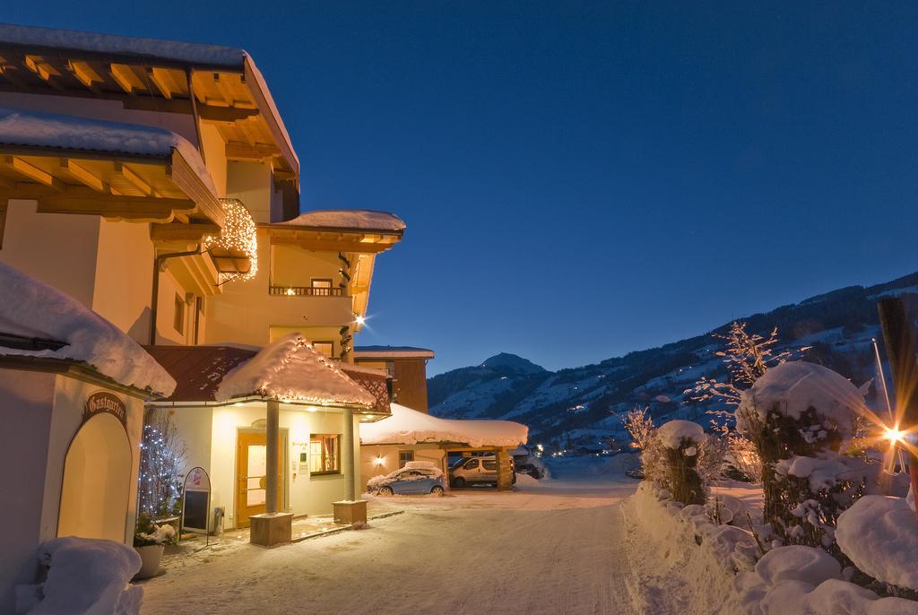 Loipenstubn Hotel Brixen im Thale Exterior photo